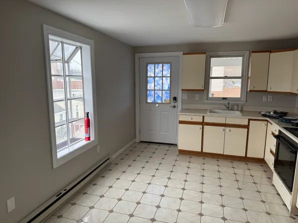 752 Frederick Rd, Catonsville, MD