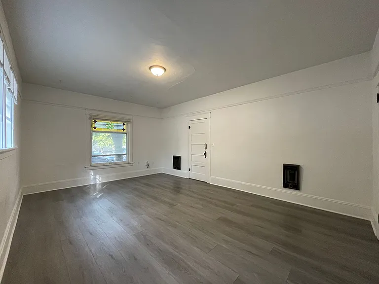 518 G Street Apartments! — Photo 2