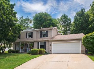 1217 Jonathan Dr, Erie, PA 16509