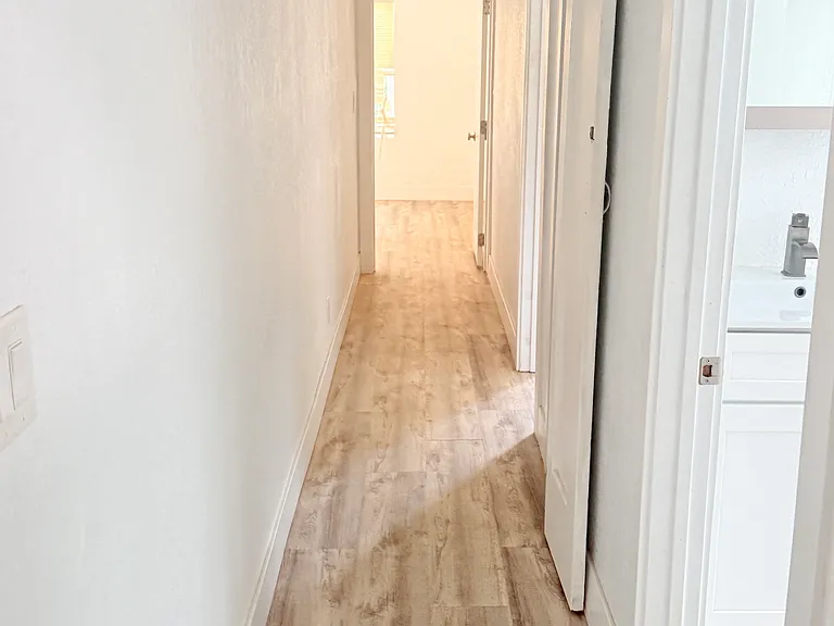 1420 Chestnut St — Photo 9