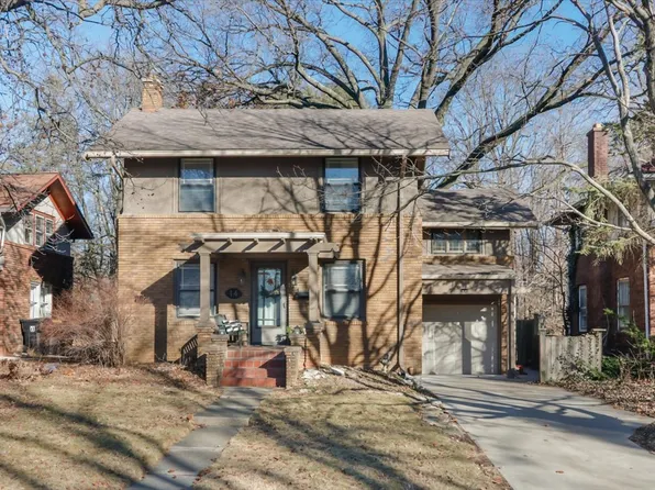 14 Broadway Pl, Normal, IL 61761