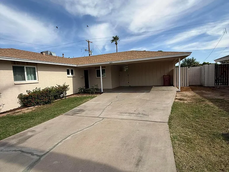 6213 E Earll Dr — Photo 3