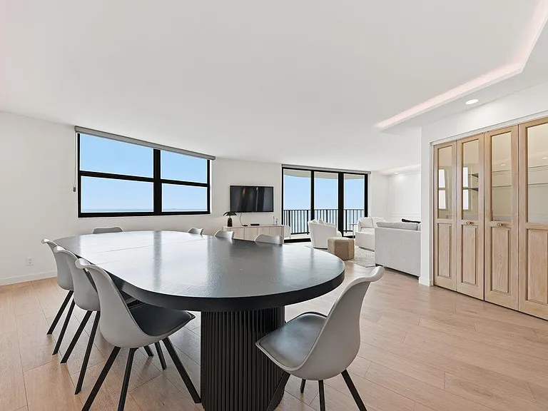 5420 N Ocean Dr #1702 — Photo 8