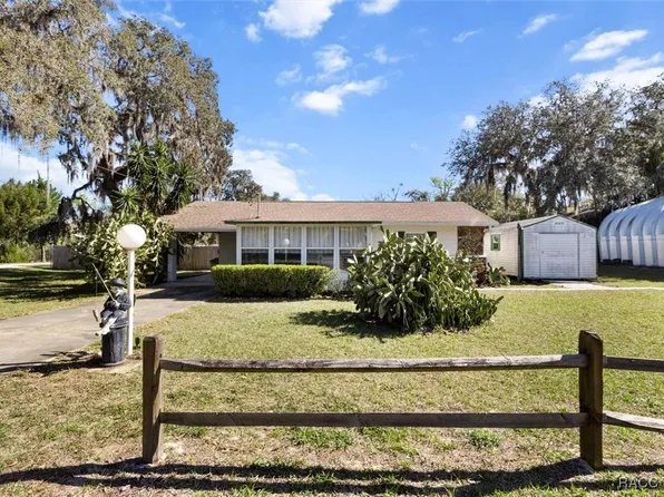 9400 E Fernwood Pl, Inverness, FL 34450