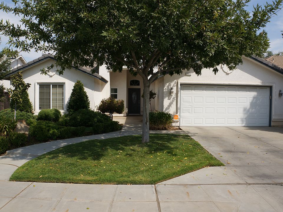 1st image of 2217 W Park Dr