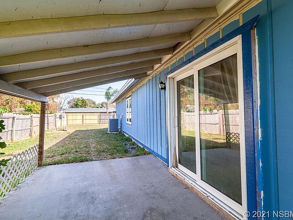 5th image of 3131 Vista Palm Dr