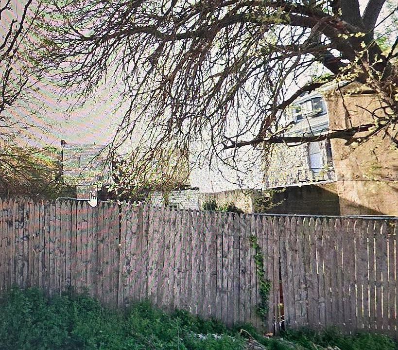 2nd image of 2315 N Orianna St