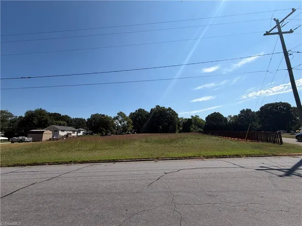 0 Montgomery St, Reidsville, NC 27320