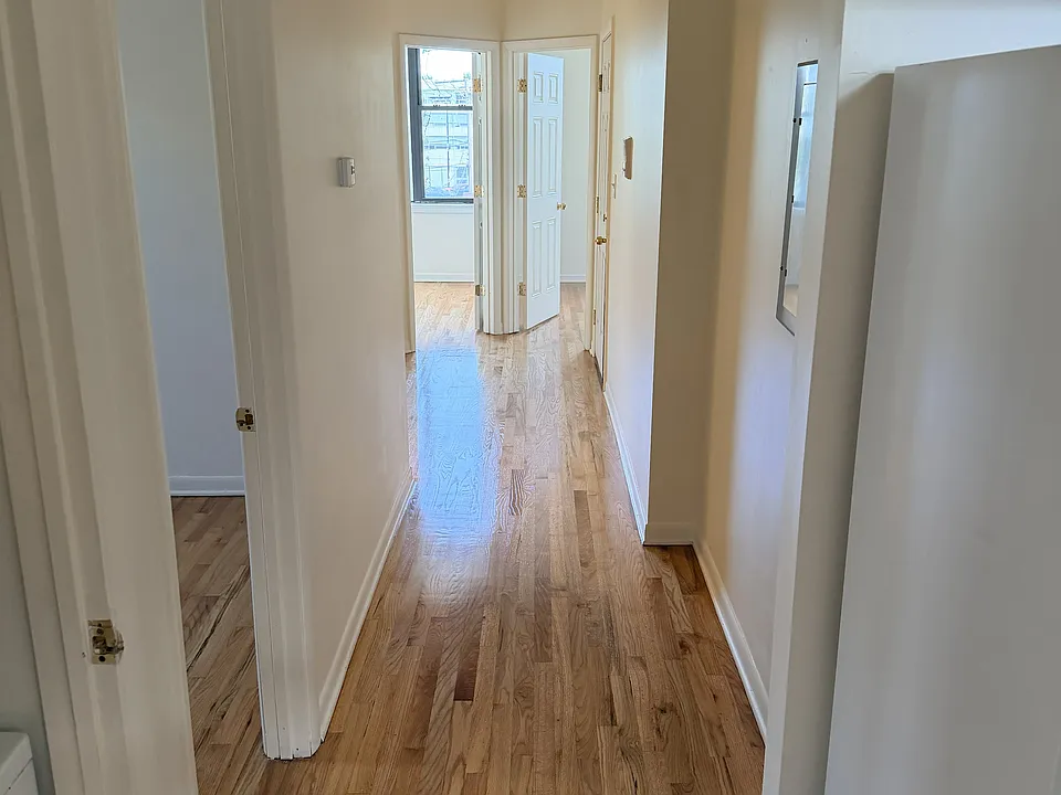 1146 S Mozart St #3