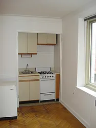 Rented by Andrea Lutsky, LREB