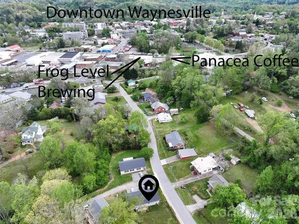5 Carolinda Ln, Waynesville, NC 28786