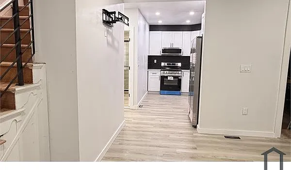 6113 Master St — Photo 3
