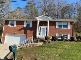 103 Brentwood Rd, Nitro, WV 25143