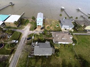 115 12th St, San Leon, TX 77539