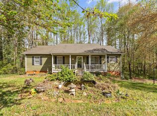 4896 Birch Cir, Hickory, NC 28602