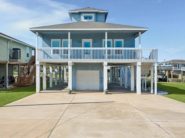 126 Driftwood Rd, Freeport, TX 77541