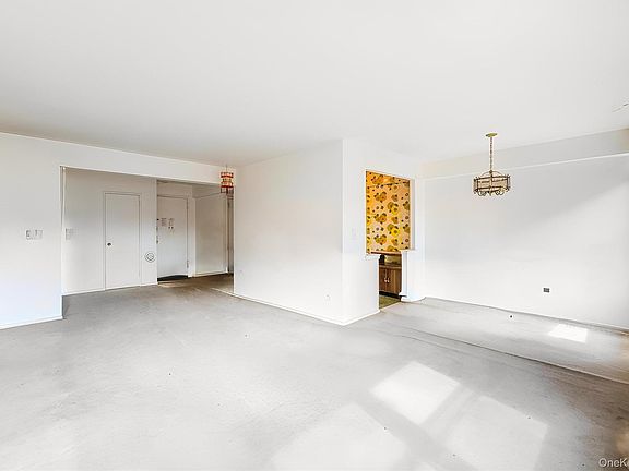 5th image of 14033 34th ave #5C
