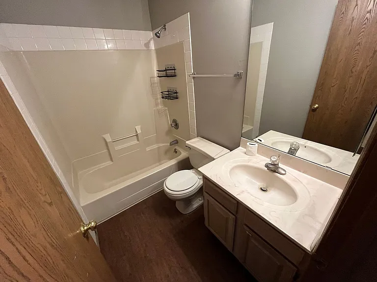 420 S Chauncey Avenue — Photo 9