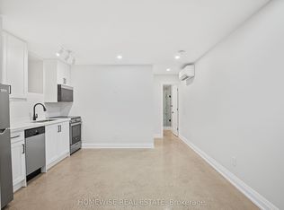 2563 Dundas St W #5, Toronto, ON M6P 1X6