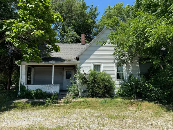 1901 N 6th St, Terre Haute, IN 47804