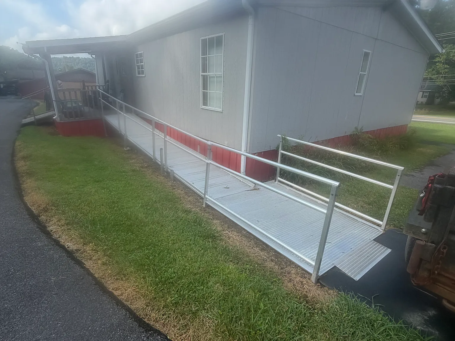3 bed, 1008 sqft, $1,200 — Photo 3