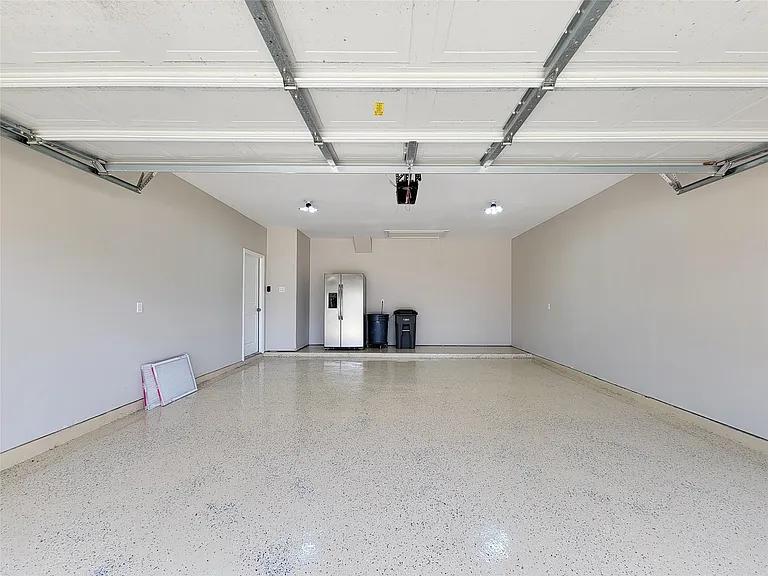 23111 Broad Springs Ct — Photo 42