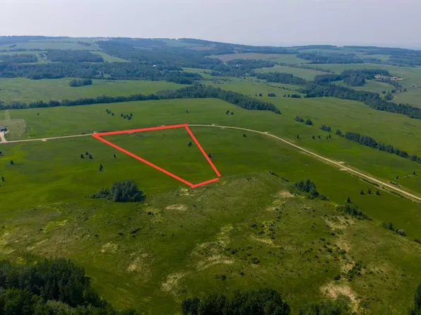 5 Eastwood Ridge Ests, Woodlands County, AB T7S 2A2