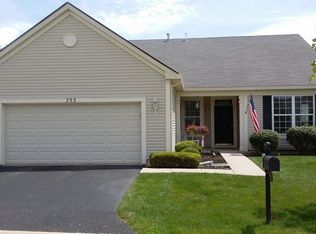 753 Holland Ln, Romeoville, IL 60446