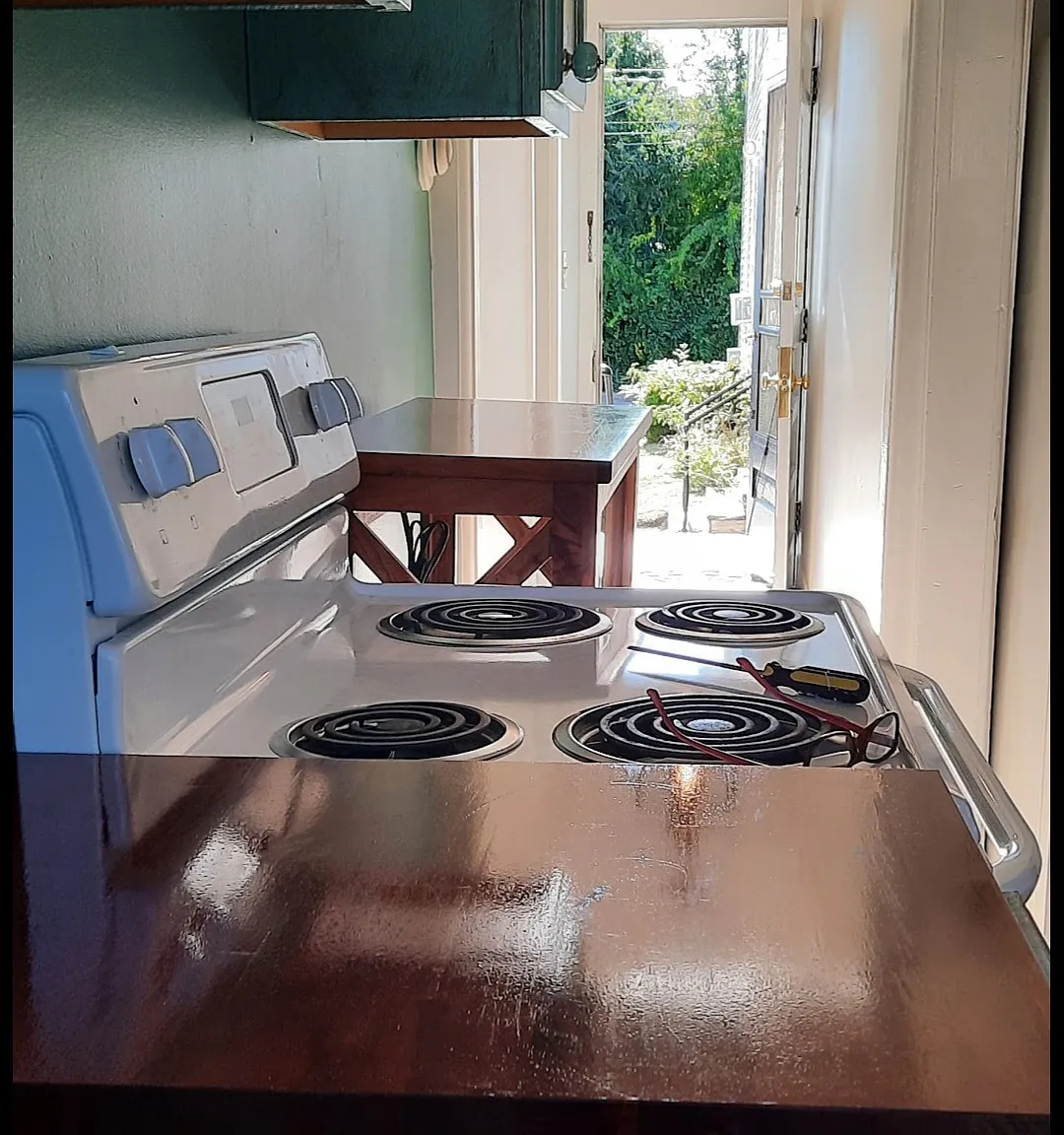 2 bed, 900 sqft, $1,850 — Photo 1