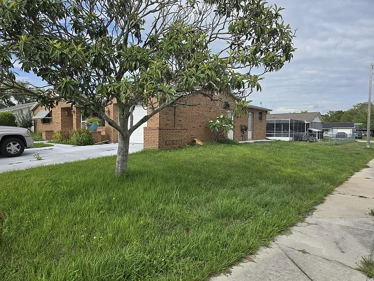 4748 Dogwood St — Photo 9