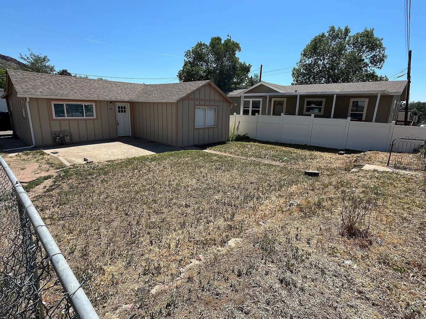 215 Cheyenne St — Photo 1