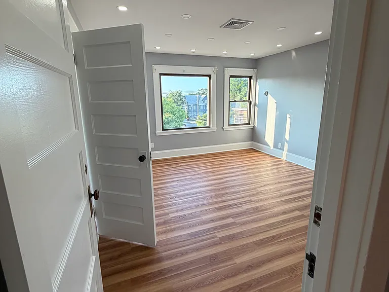 134 Grand Ave #3 — Photo 15