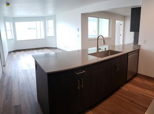 5200 22nd Ave NE #201, Seattle, WA 98105
