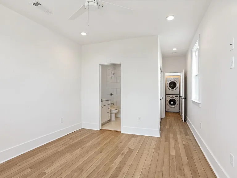 2725-2727 3rd St #2725 — Photo 9