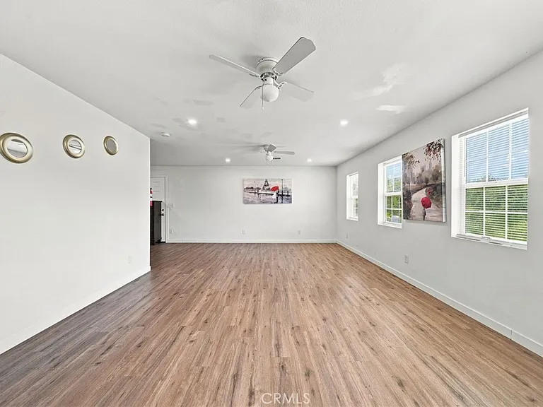 6613 Stoney Dr — Photo 3