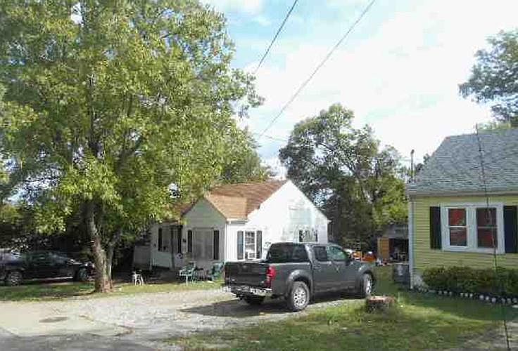 2nd image of 213 Doris Ave