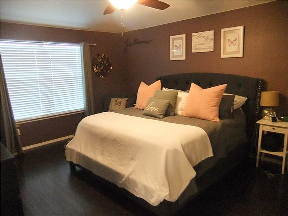 5th image of 11521 Lauren Way