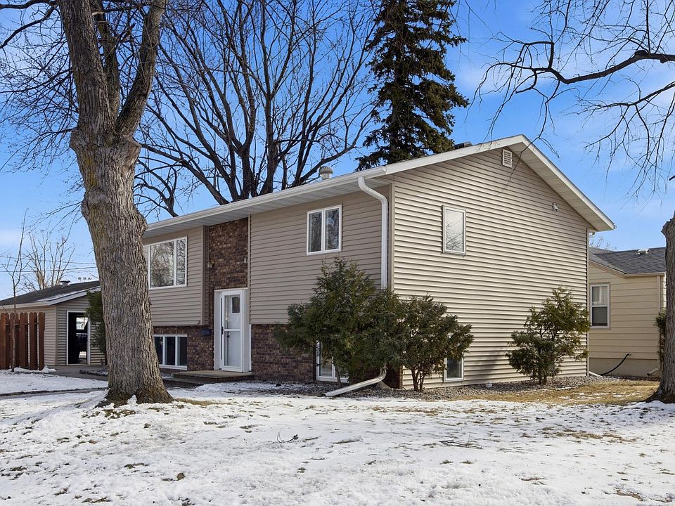 1st image of 1211 Hall Ave
