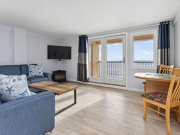 3rd image of 191 E Grand Avenue #305