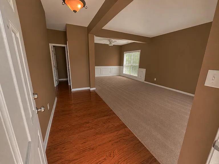 4461 Canterbury St — Photo 4