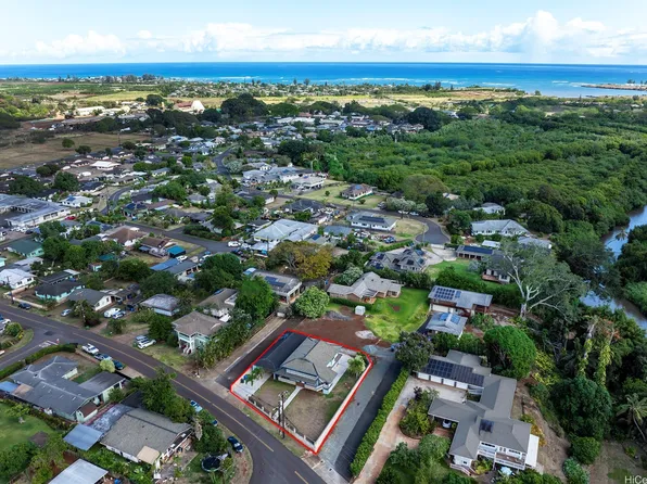 67-374 Haona St, Waialua, HI 96791