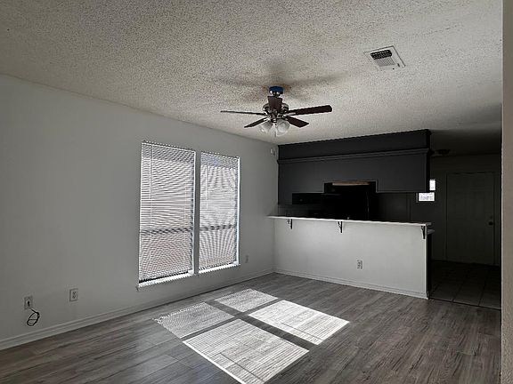 5th image of 324 Brookwood Dr