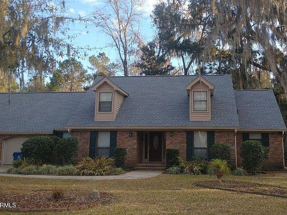 2nd image of 34 Chesterfield Lake Drive