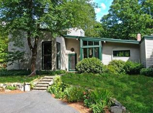 30 Meadowbrook Rd, Dover, MA 02030