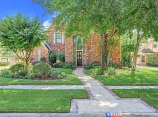 2210 Woodside Dr, Houston, TX 77062