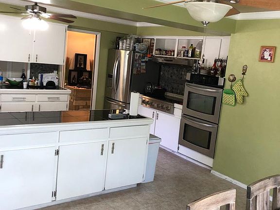 3rd image of 1015 Woodside Ave