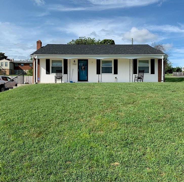 1st image of 703 Shelbourne Ave