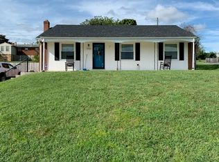 703 Shelbourne Ave, Vinton, VA 24179