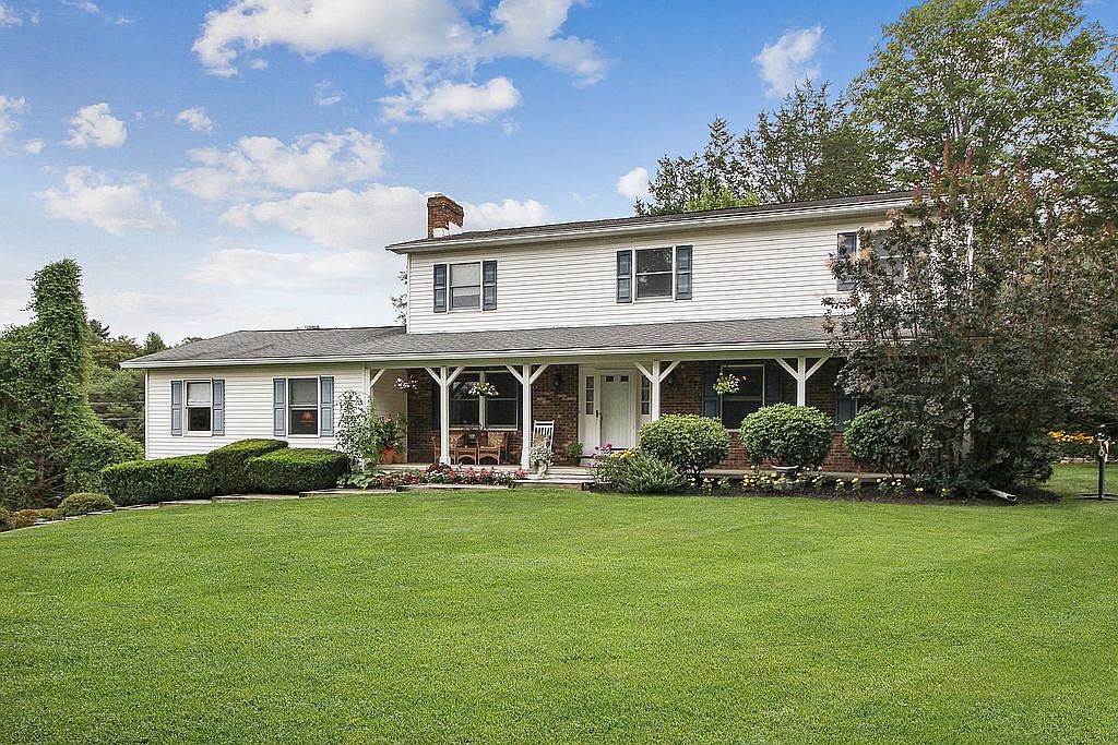 192 Overlook Rd, Poughkeepsie, NY 12603 Zillow