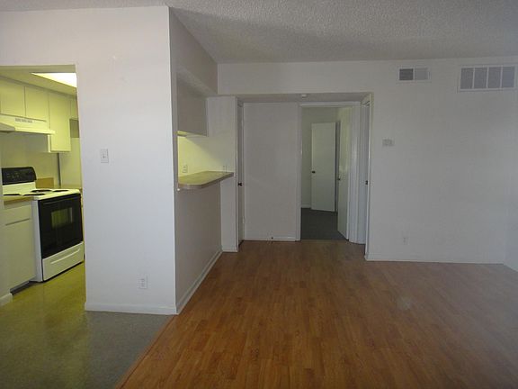 5th image of 1410 W North Loop Blvd APT 205